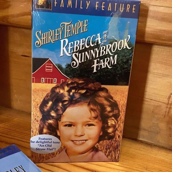 SHIRLEY TEMPLE VHS LOT OF 4 - Picture 3 of 7